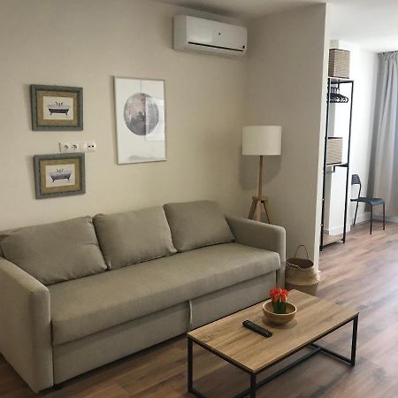Gmc Turistics - Plaza De Las Flores Estepona Zewnętrze zdjęcie