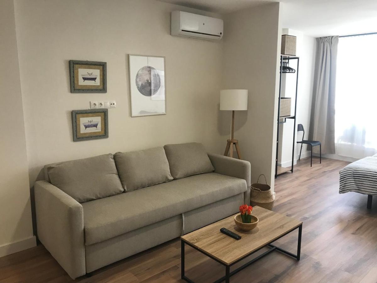 Gmc Turistics - Plaza De Las Flores Estepona Zewnętrze zdjęcie